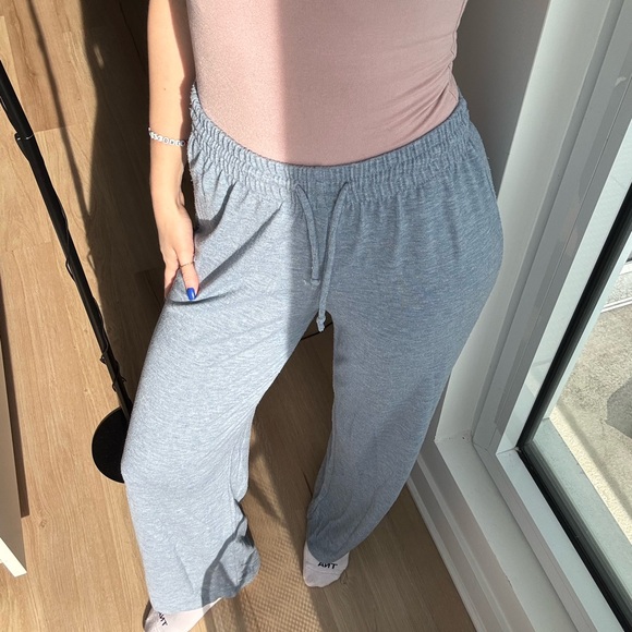 Wilfred Pants - Aritzia Wilfred Free Dusty Blue Lounge Pants